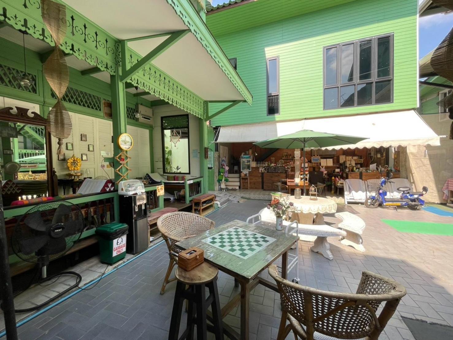 Green Teak House Bangkok Exterior foto