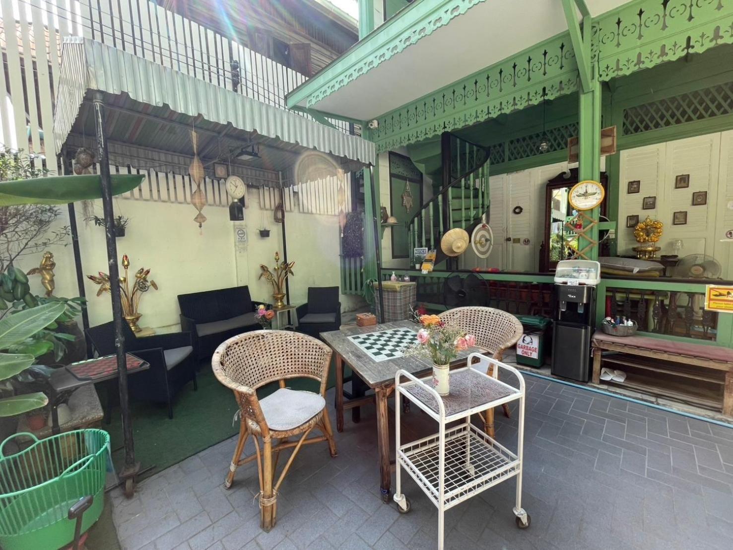 Green Teak House Bangkok Exterior foto