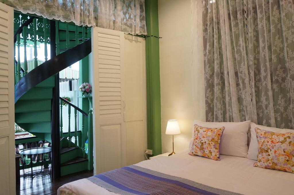 Green Teak House Bangkok Exterior foto