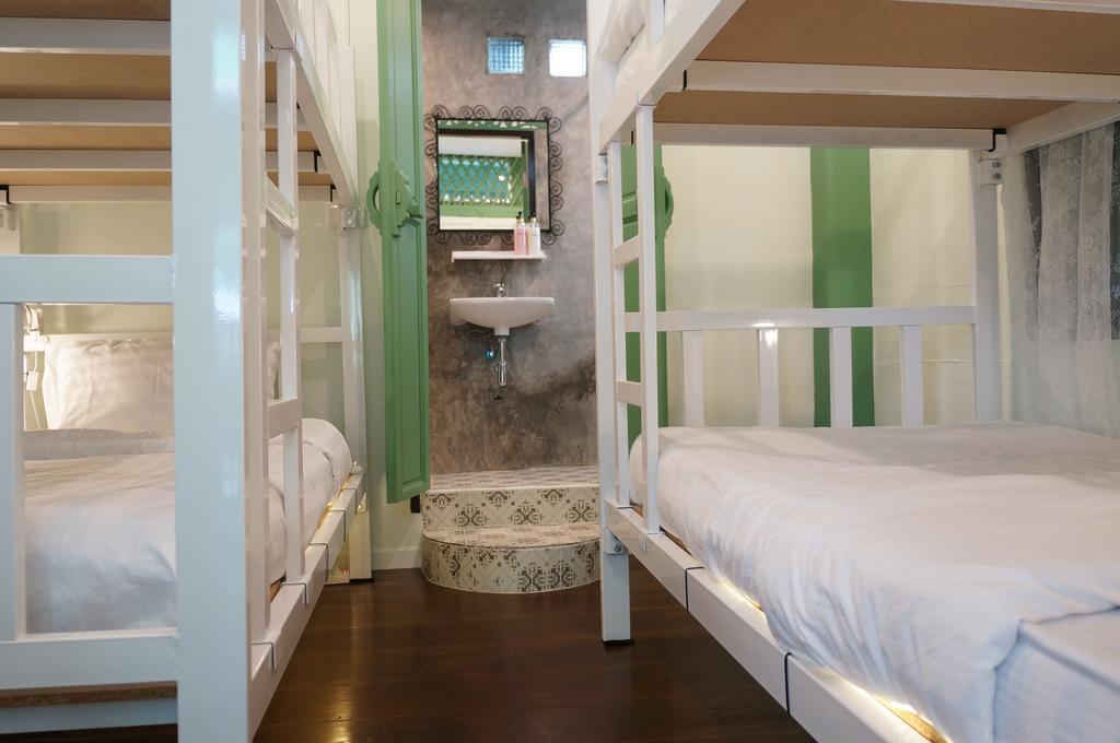 Green Teak House Bangkok Exterior foto