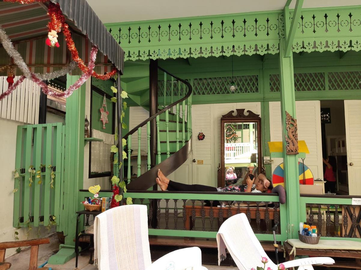 Green Teak House Bangkok Exterior foto